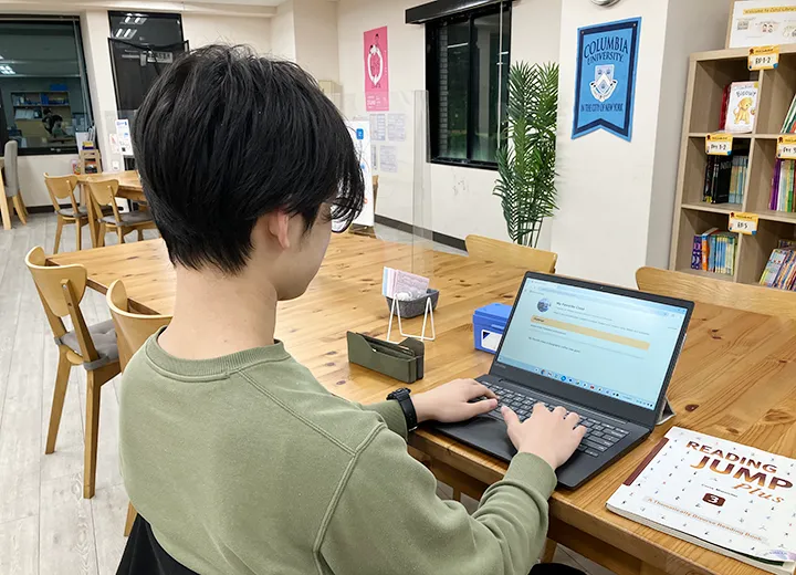 キャタル横浜校 教室での様子1