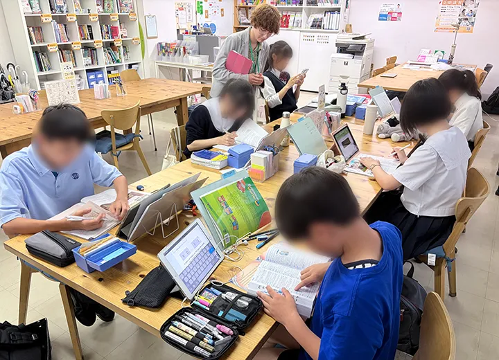 キャタル薬院大通校 教室での様子1