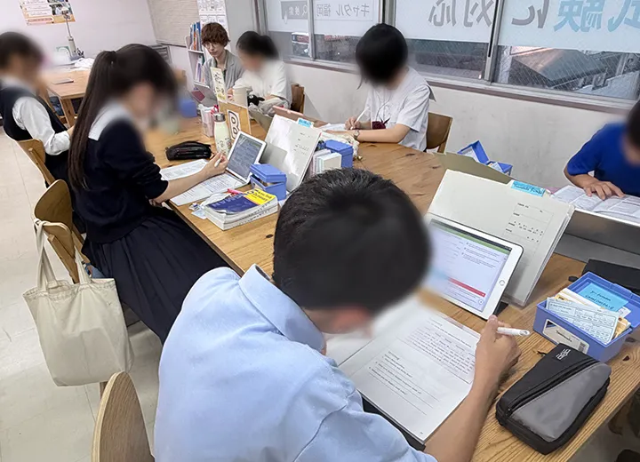 キャタル薬院大通校 教室での様子4